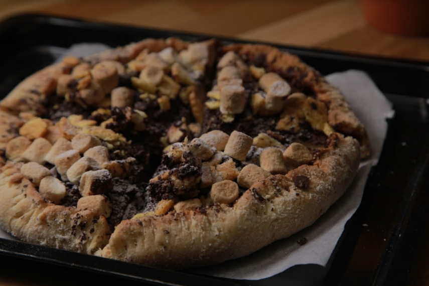 Siapapun Bisa Bikin Sendiri S'more Pizza yang Gampang Banget Ini!