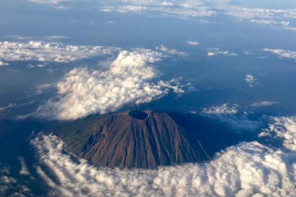 Pemandangan Indah Luar Angkasa - Gambar Viral HD