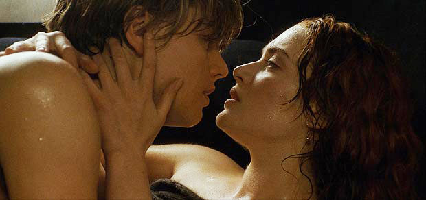 10 Film Romantis Sensual Ini Lebih Panas dari Fifty Shades Darker