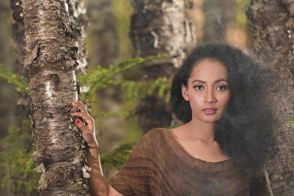 Wanita Cantik Papua 