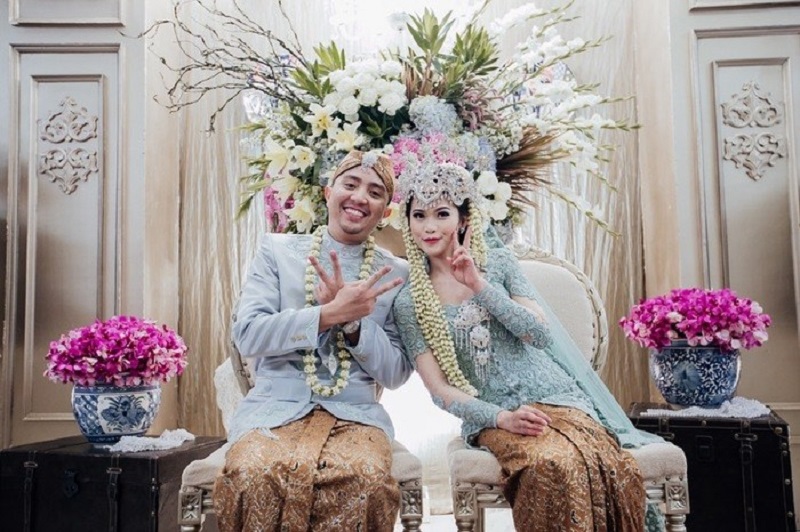 11 Desain Kebaya yang Bisa Kamu Jadikan Referensi di Hari 