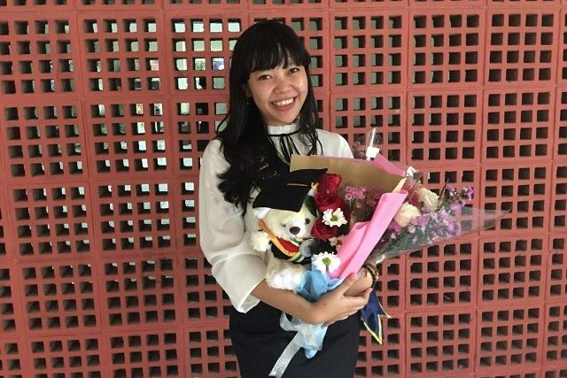 10 Inspirasi Pakaian Sidang Skripsi Yang Elegan Nyaman