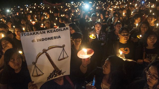 Giliran Surabaya, "1000 Lilin" Diisi Doa Lintas Agama
