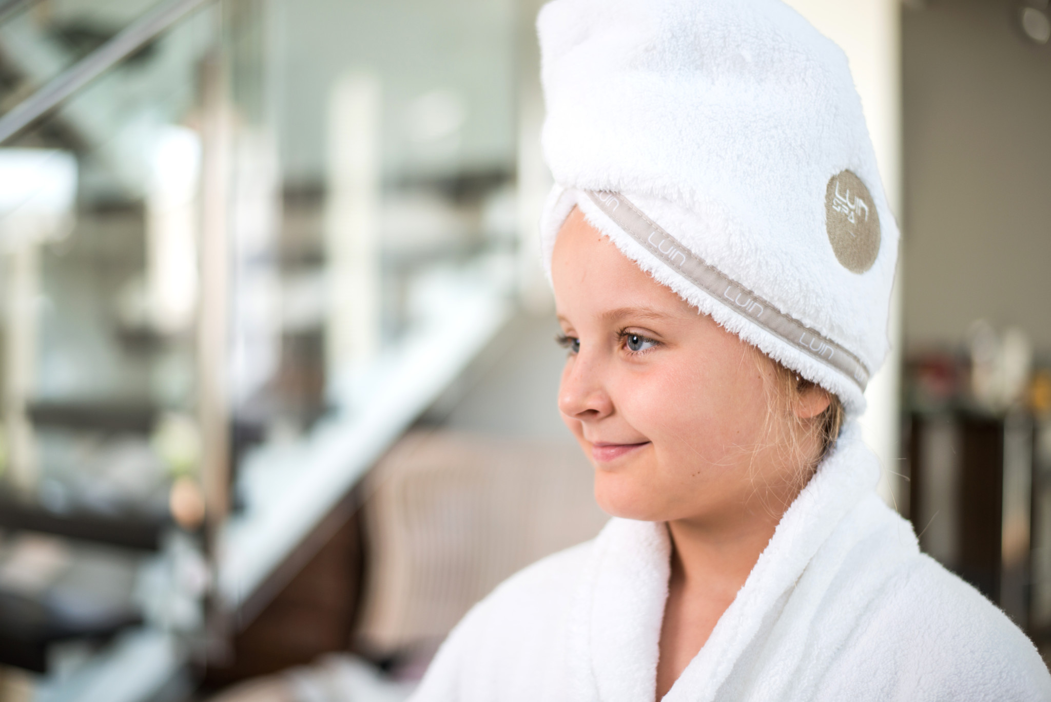 9 Cara Merawat Rambut Sehat Berkilau Tanpa Ke Salon Mudah Banget