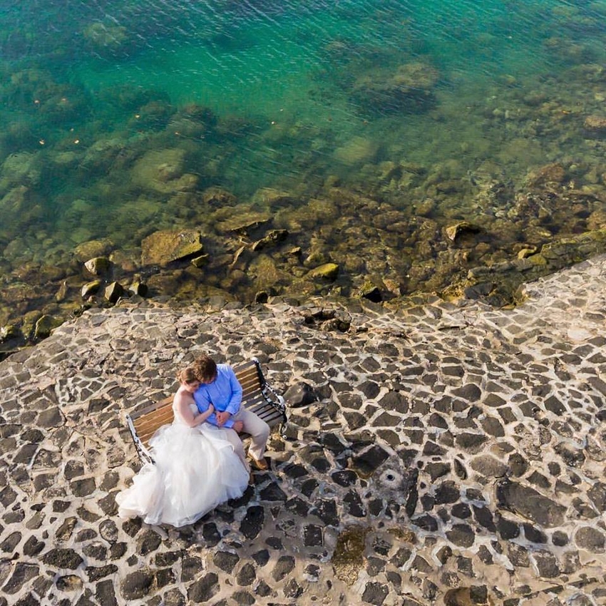 10 Foto Prewedding Paling Memukau yang Dipotret Pakai Drone