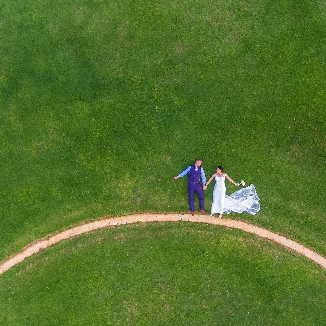 10 Foto Pre Wedding Paling Memukau Yang Dipotret Pakai Drone