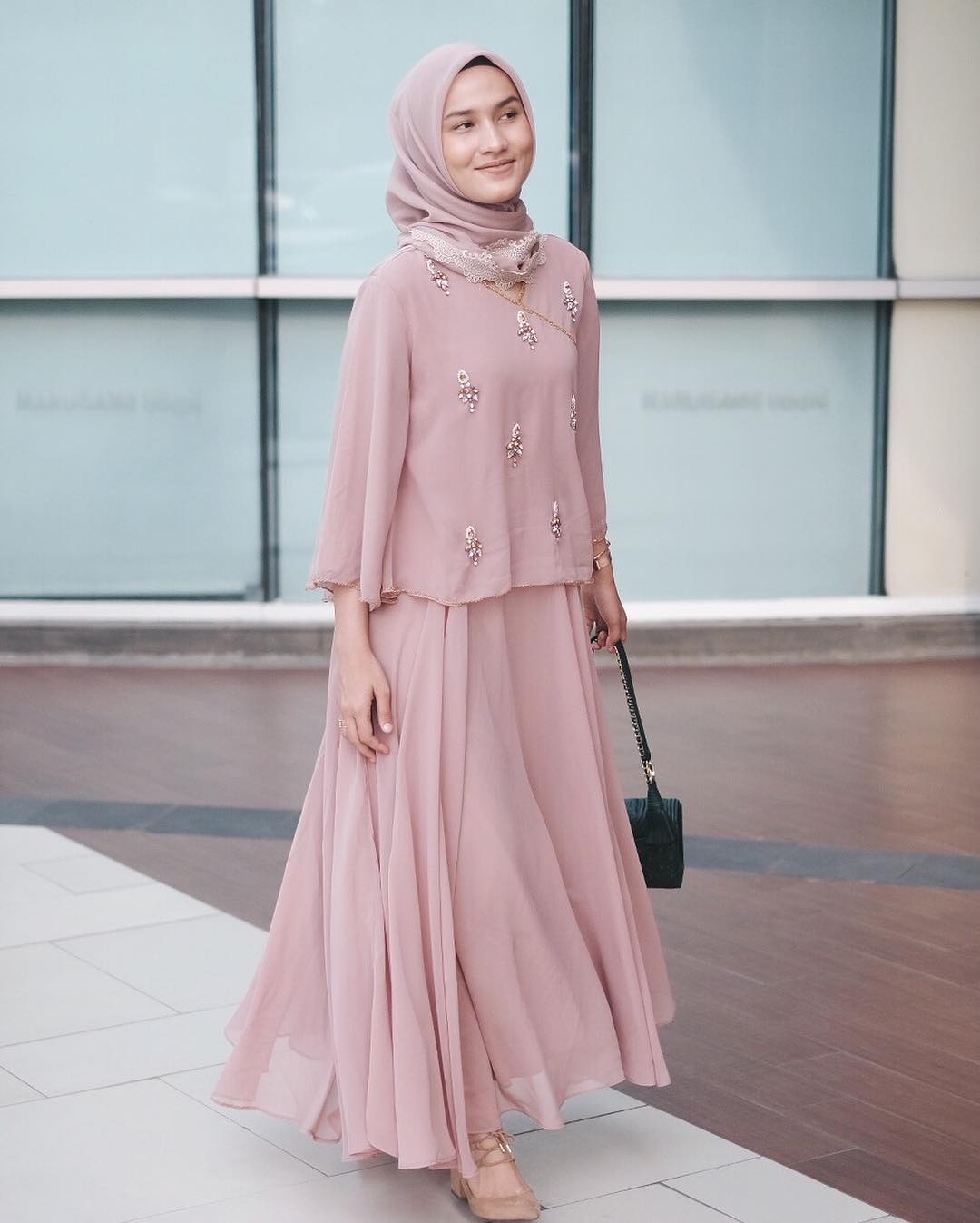 10 Style Hijab Kece Buat Cewek Bertubuh Kurus Mau Tiru 