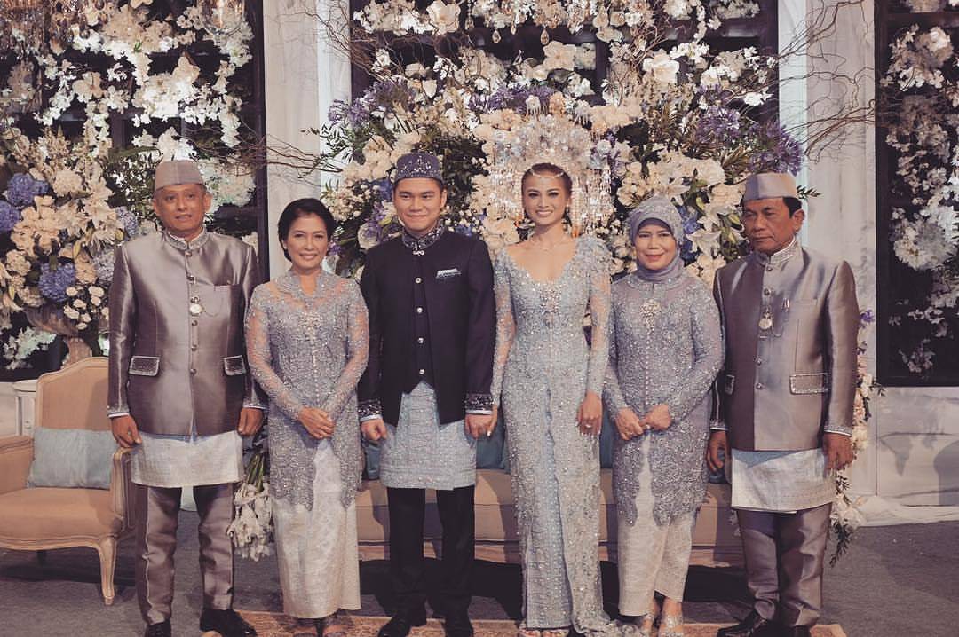 550+ Model Baju Kebaya Untuk Orang Tua Pengantin HD