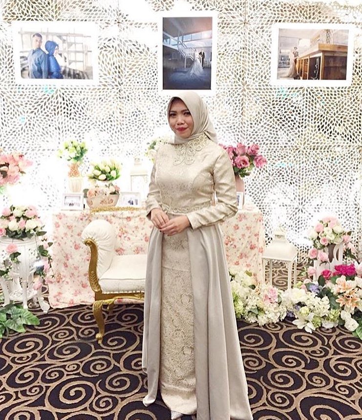 10 Desain Cantik  Gaun  Muslimah  untuk ke Acara Pesta 