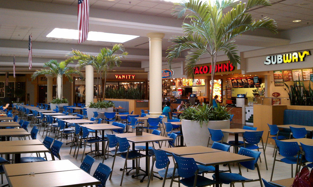 Alasan Ilmiah Food Court Ada Di Lantai Paling Atas Mall 