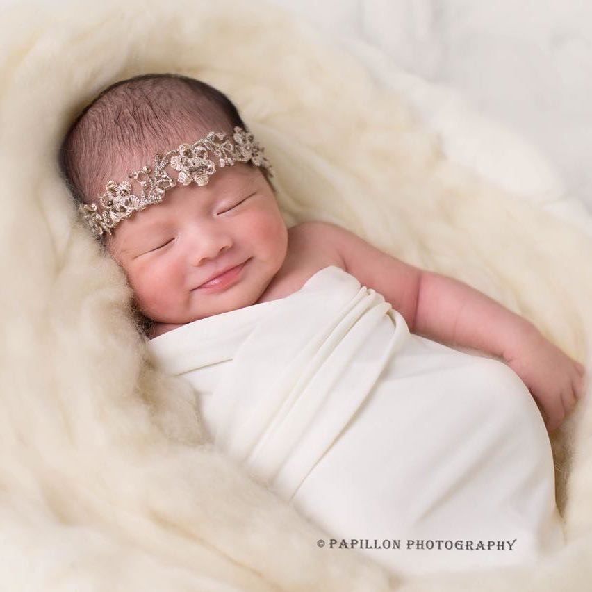 12 Inspirasi Photoshoot Bayi Perempuan  ala Artis Tanah Air