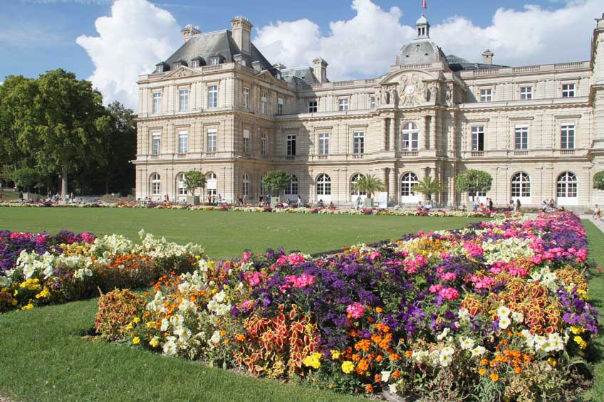 8 Tempat Paling Romantis di Paris, Kesempatanmu Memanjakan Si Doi Nih!