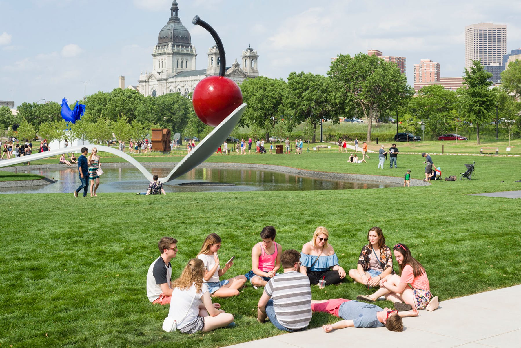 10 Minneapolis Sculpture Garden Amerika Serikat
