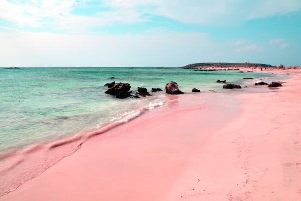 Nyeleneh 8 Pantai Ini Paling Colorful Sedunia Lho