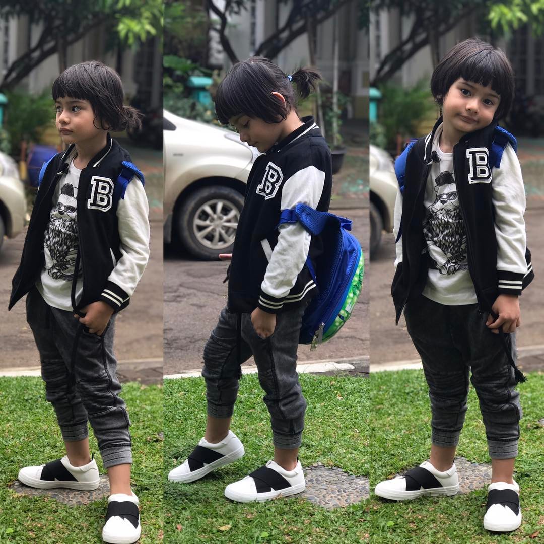 10 Foto King Faaz, Anak Fairuz A. Rafiq yang Setampan Pangeran