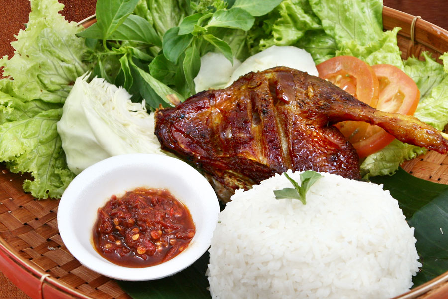 12 Makanan Ini Selalu Sukses Bikin Kangen Indonesia 