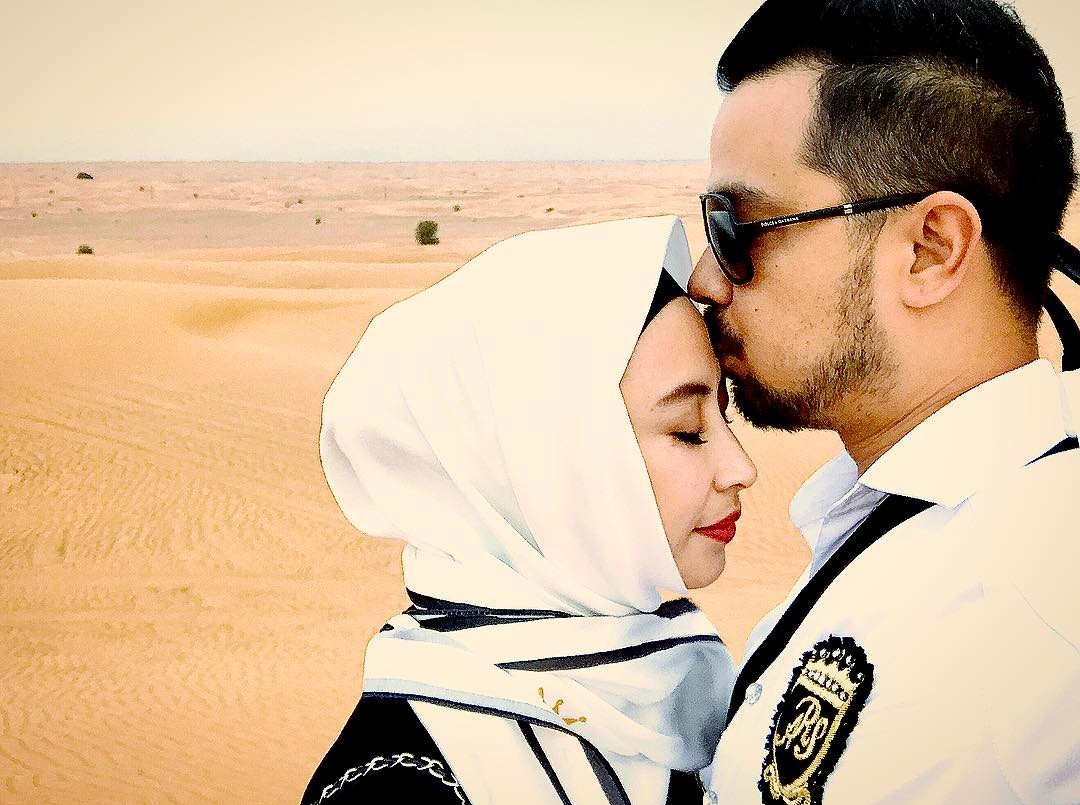 Mesra Banget, Ini 10 Potret Sultan Djorghi & Annisa Trihapsari