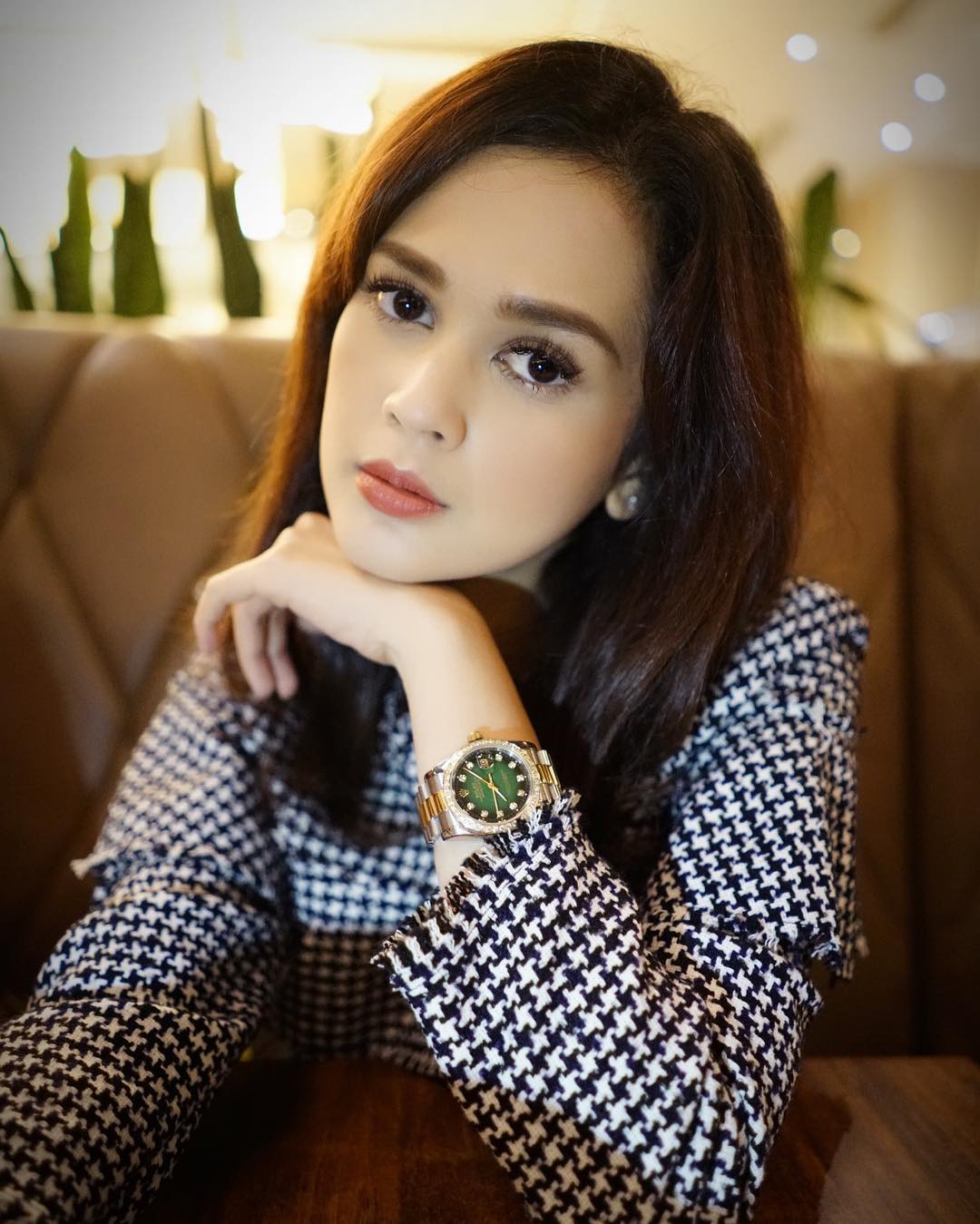 10 Bukti Cut Meyriska Artis Serba Bisa, Mampu Perankan Apa Saja!