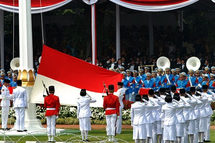 Selain Indonesia, Bendera 5 Negara Ini Juga Berwarna Merah Putih Lho!