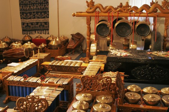 gamelan-jogja-858e2fdd86c4ee33ef4920ac4c09a11f.jpg