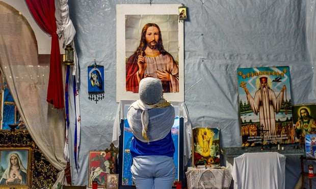 Pindah Agama Pengungsi Timur Tengah Ramai Ramai Peluk Kristen