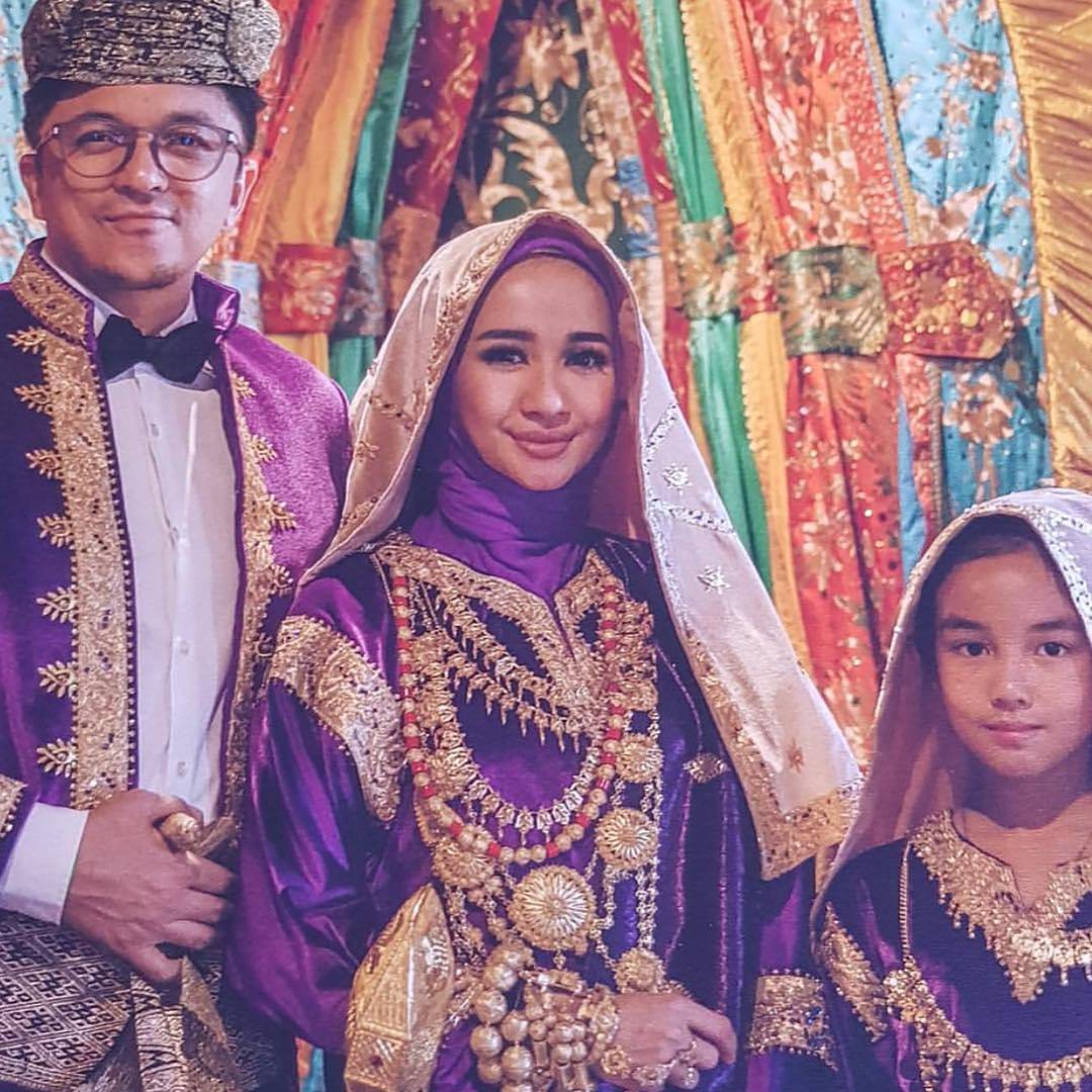 13 Potret Pernikahan Syahdu Laudya Cynthia Bella Engku Emran