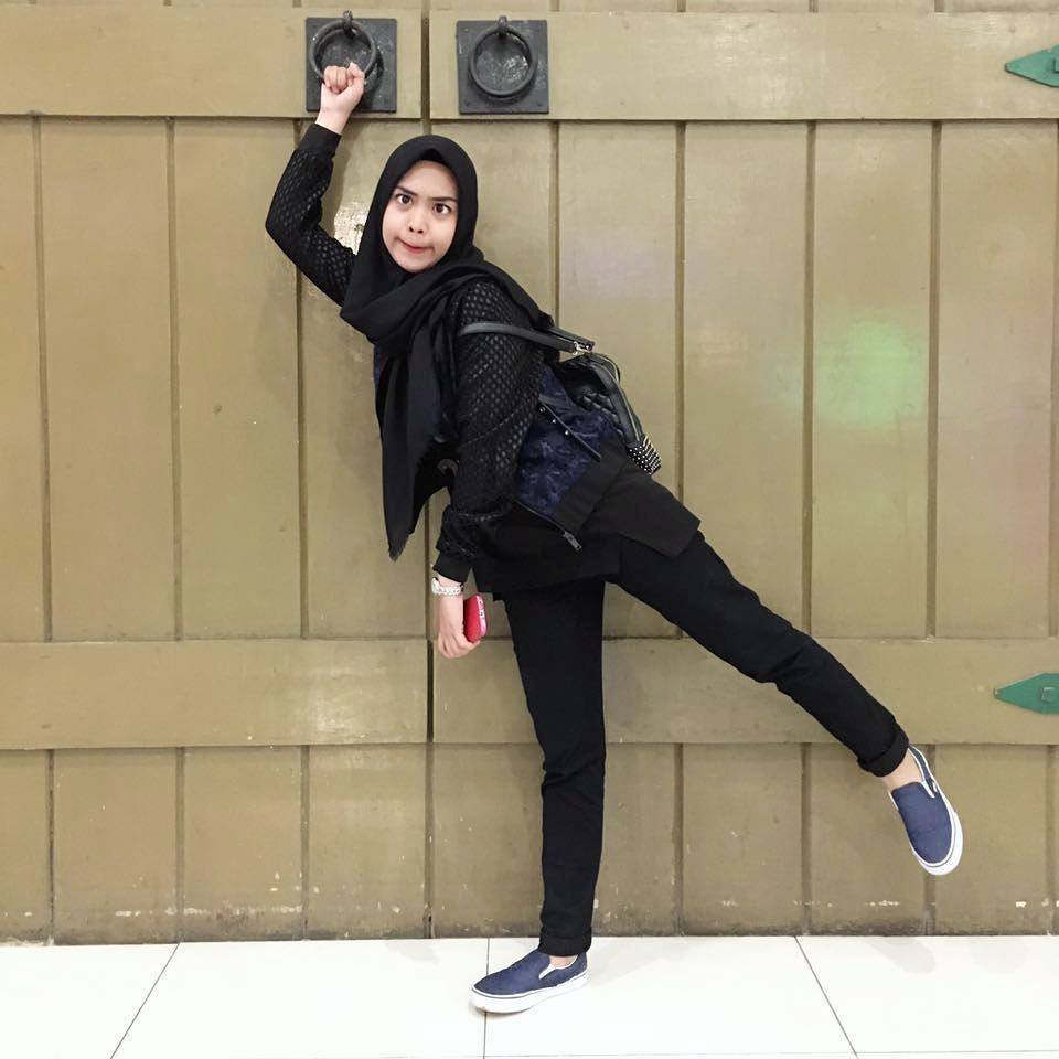 Style Hijab Ala Ria Ricis Simpel Dan Mudah Ditiru