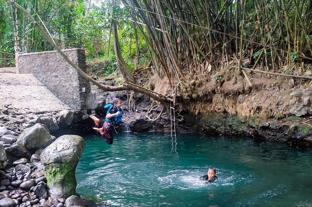 20 Kolam Renang Antimainstream di Dunia, Indonesia Juga Punya Lho!