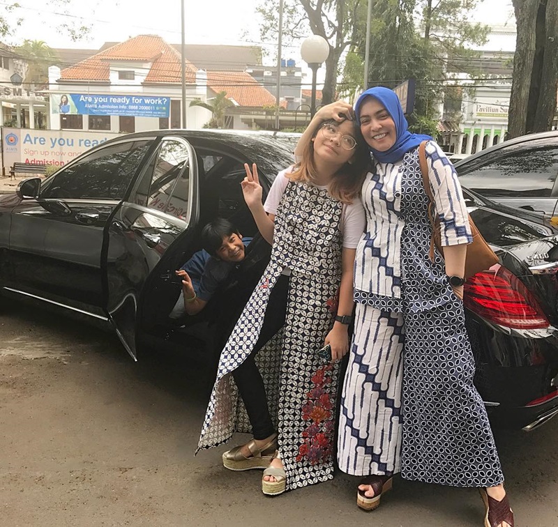 Astrid & Cinta Kuya Punya Selera Fashion yang Sama Lho 