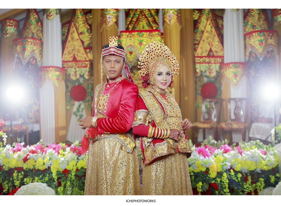 Baju Pernikahan Adat Bugis Makassar Buat Tampil Mengagumkan
