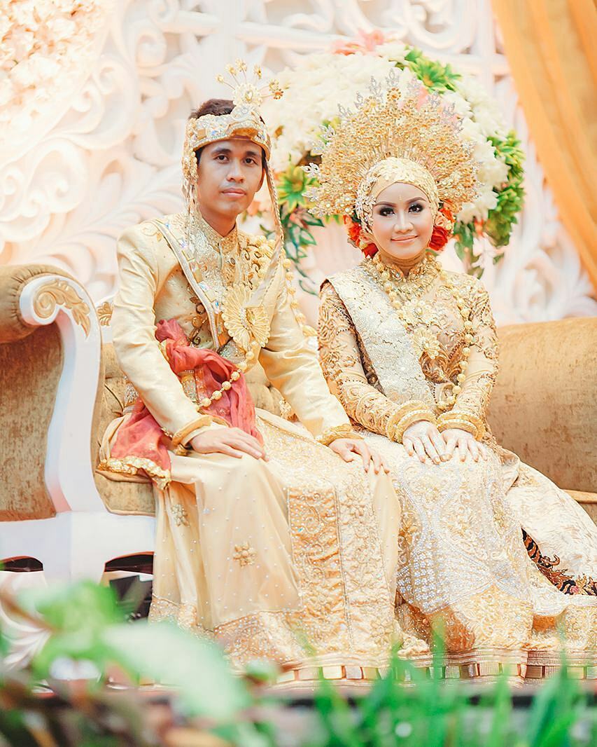 Baju Pernikahan Adat Bugis Makassar Buat Tampil Mengagumkan
