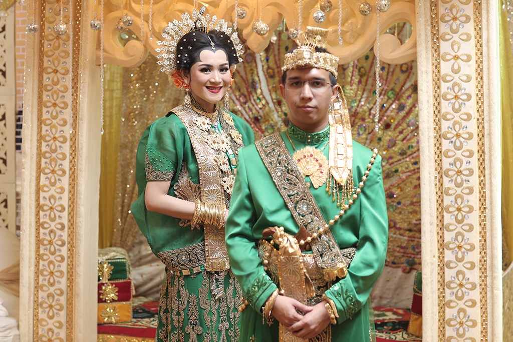 14 Baju Pernikahan Adat Bugis Makassar Buat Tampil Mengagumkan