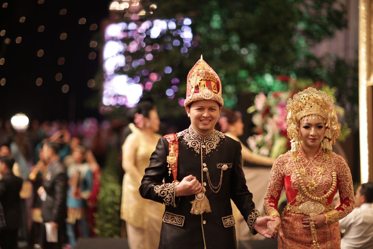 10 Busana Aceh untuk Hari Pernikahan bak Keluarga Aristokrat