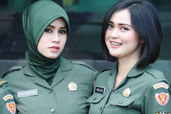 Foto Tentara  Wanita  Indonesia Tercantik