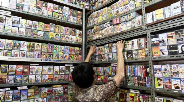 foto-kaset-pita-magnetik-eksistensi-kaset-dan-tape-tinggal-5-tahun-7dc3542c73f56e64b8f681365461f16e.jpg