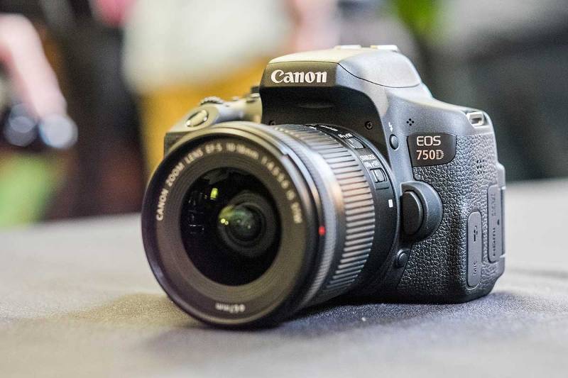 7 Rekomendasi Kamera DSLR Paling Ramah buat Pemula