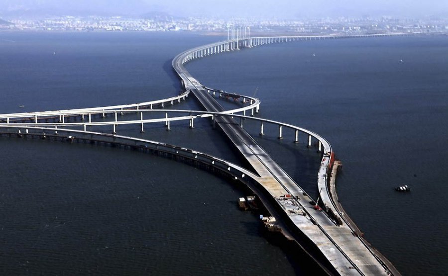 10 Jembatan Paling Indah di Dunia, Indonesia Juga Punya Lho!