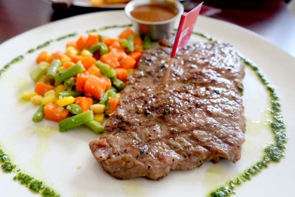 7 Steak Paling Murah di Surabaya, Gak Sampai Rp100 Ribu Lho!