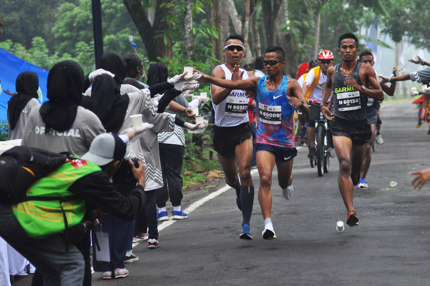 Momen Istri Ganjar Pranowo Ikut Full Marathon 42K di Pocari Sweat Run