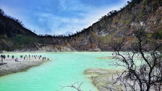 10 Gunung Paling Favorit di Indonesia, Indahnya Tak Main-main!