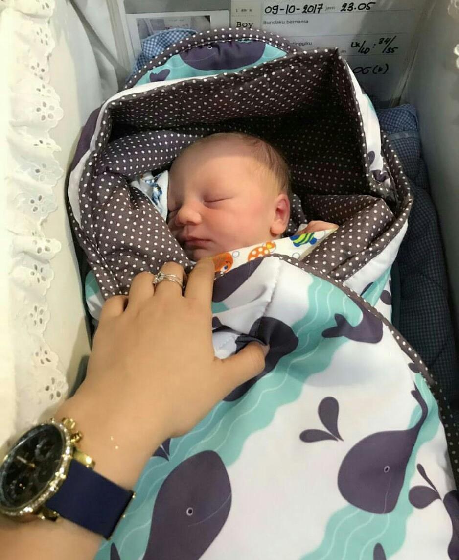 Sempat Bikin Penasaran Ini 10 Foto Gantengnya Anak Stefan William