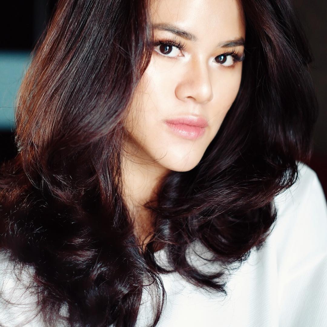 9 Potret Adinda Nurdinilla Kembaran Raisa Mirip Banget Ya