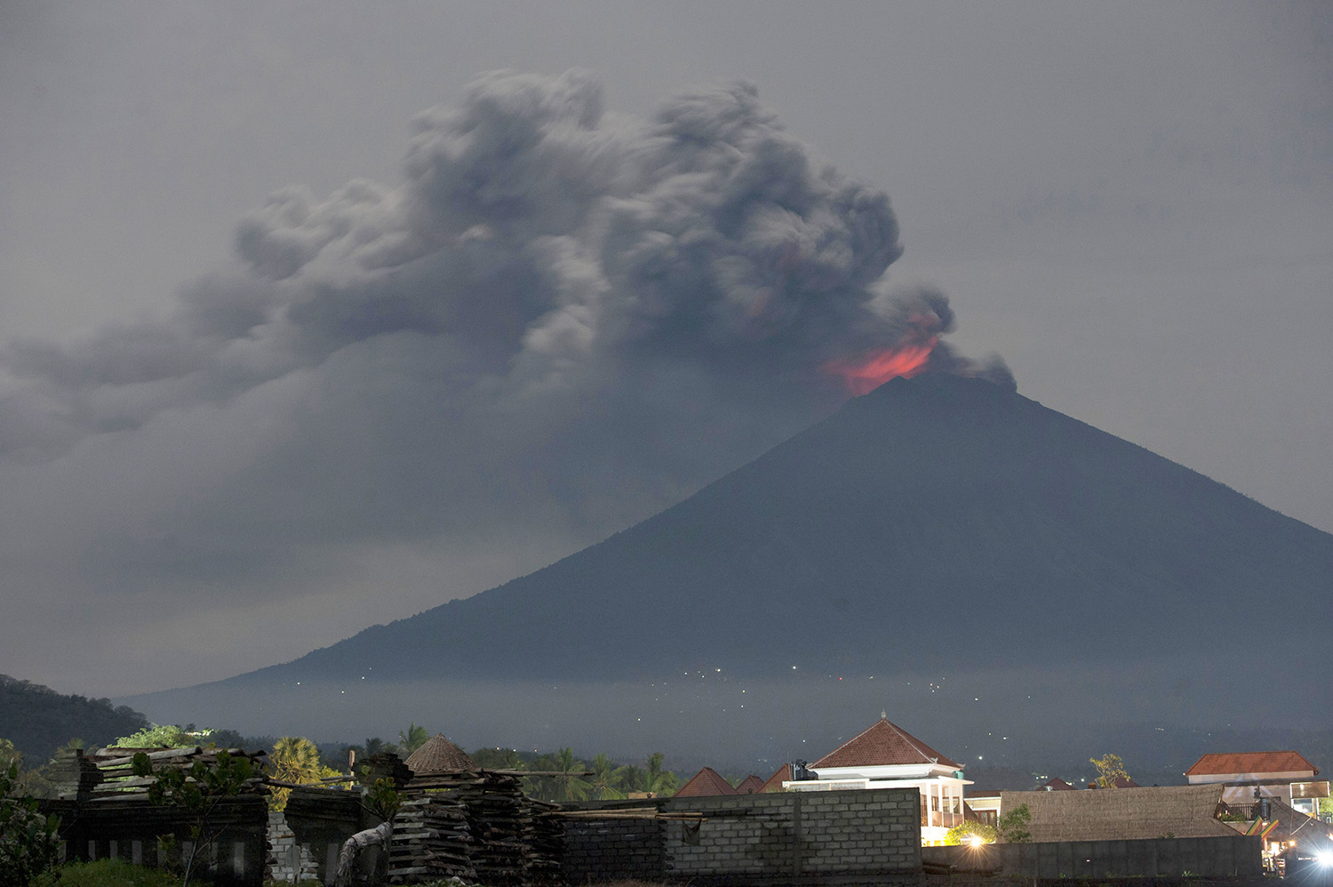 Warga Sekitar Gunung Api di Bali: Kami Perlu Mitigasi Bencana