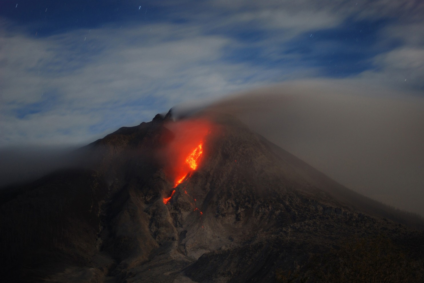 10 Gunung Api Terfavorit Di Indonesia Incaran Pendaki Dunia