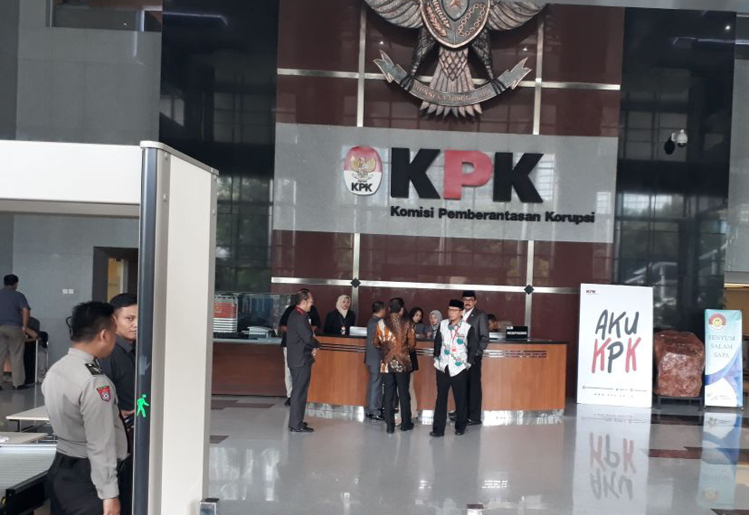 KPK Titipkan Tiga Mantan Anggota DPRD Kota Malang ke Rutan Medaeng  