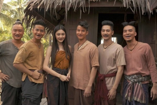 Kabar 6 Pemain Film Thailand Pee Mak Dulu & Sekarang 