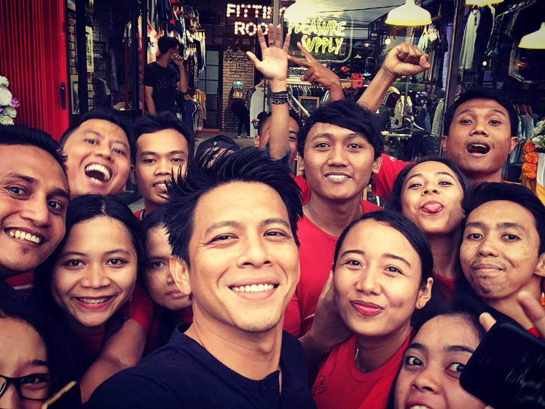 Dibilang Sudah Keriput, Ini 10 Bukti Ariel Noah Tetap Menawan