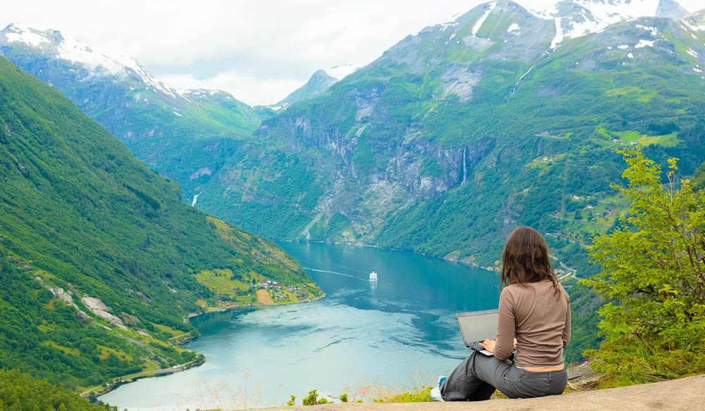 10 Profesi Terpopuler di Google Trends, Gajinya Menggiurkan Banget