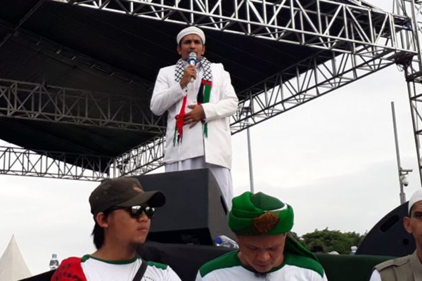 Ada Kata Khilafah Islamiyah di Dalam AD/ART, Ini Penjelasan FPI