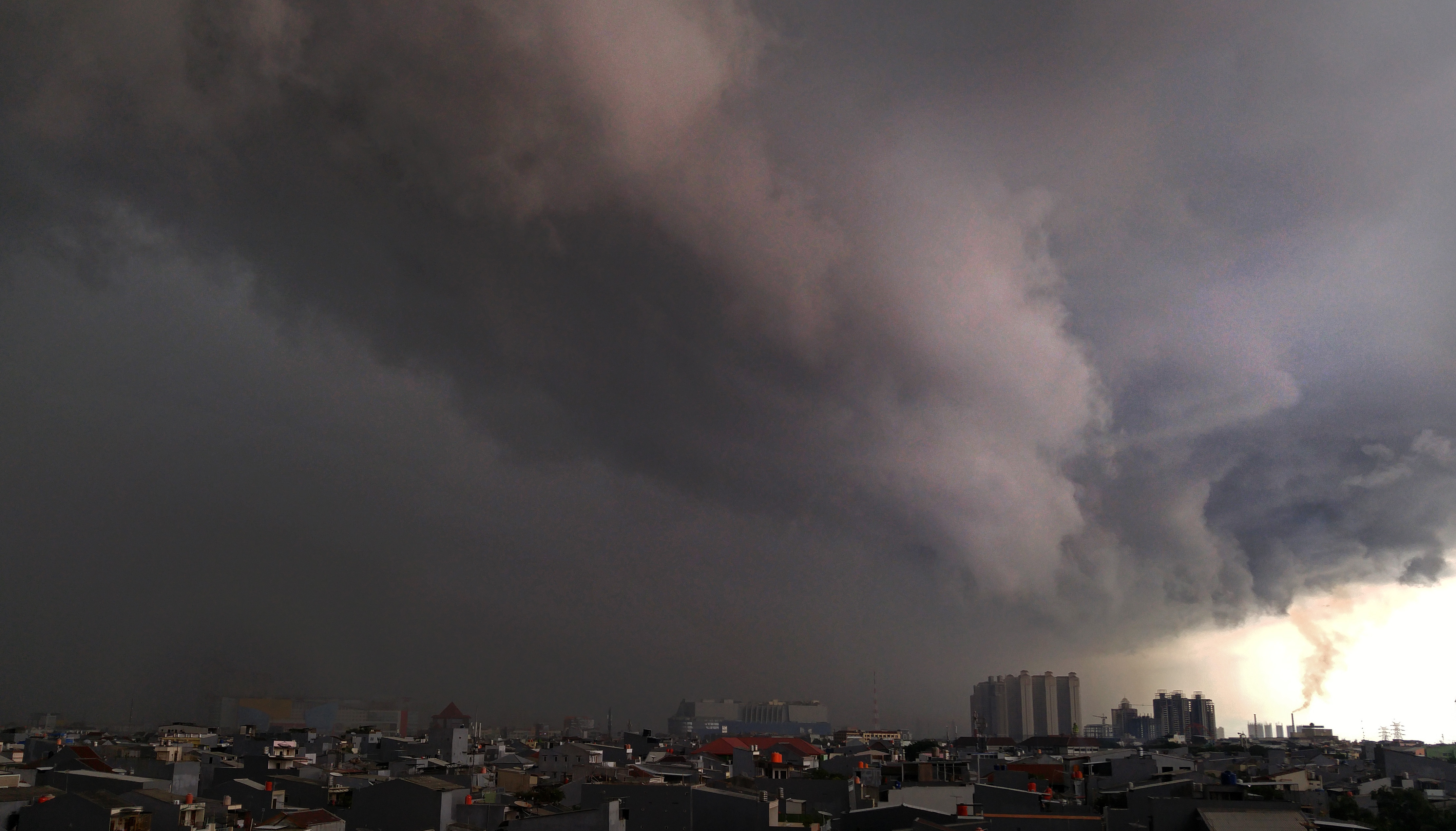 5 Hal Yang Perlu Kamu Tahu Soal Cuaca Ekstrem Di Indonesia